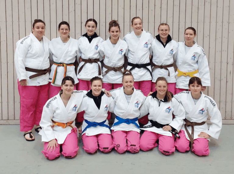 Gruppenfoto des KSV Bad Aibling am Kampftag gegen Friedberg und Gröbenzell