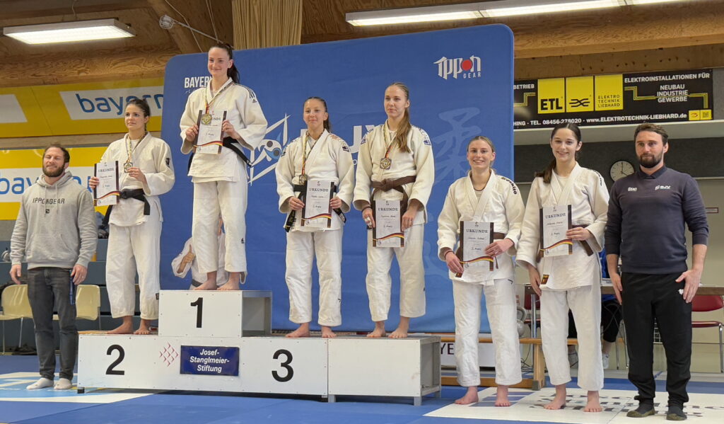 Esther Hanus und Maria Willibald auf Platz 5