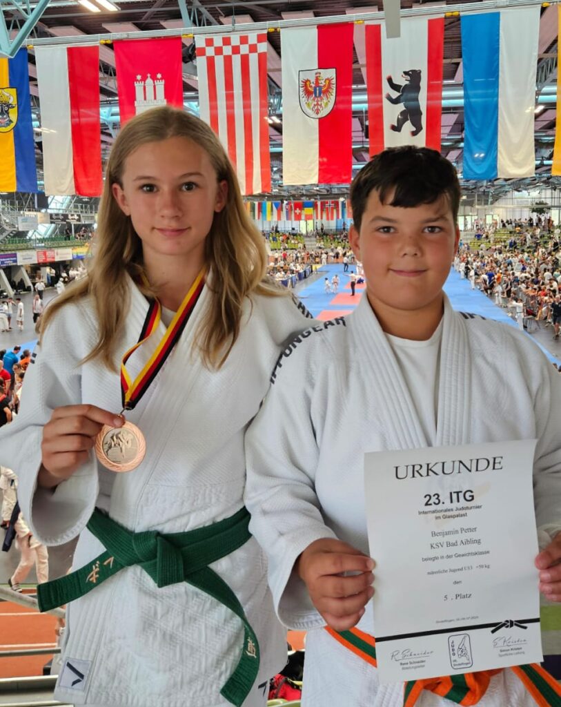 Luise Wachtel mit der Bronzemedaille, Benny Petter auf Platz 5