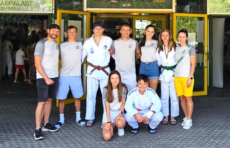 Das Judo Team Bad Aibling mit Anamaria Budiu, rechts und Florian Osterloher links