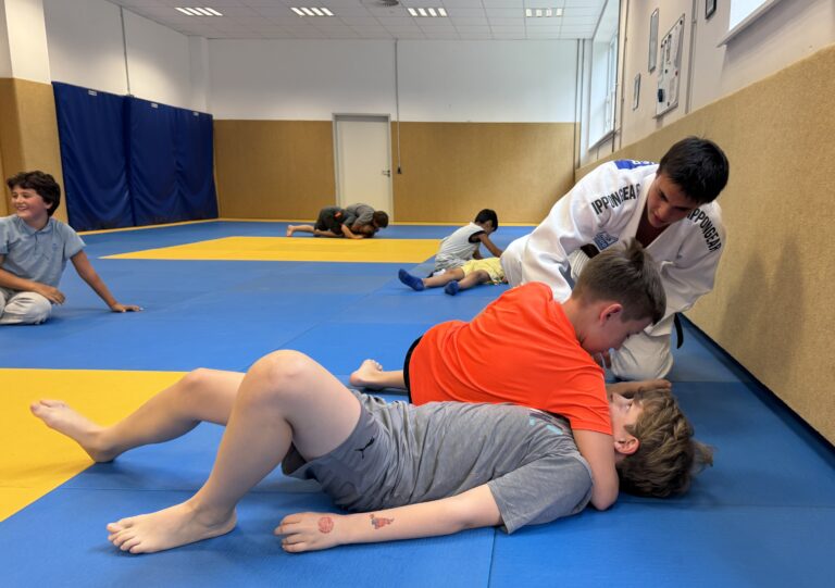 KSV-Judoka Stefan Holzmaier erklärt