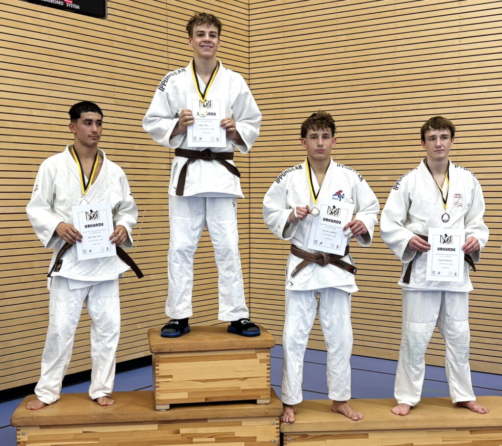 Maxi Osterloher, 2. v. rechts, gewann Bronze