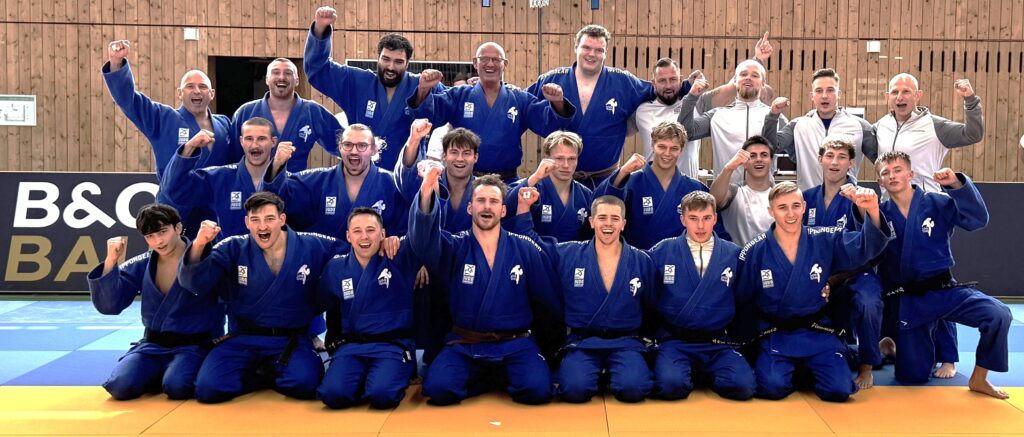 Saison 2025 -Freude nach dem Sieg gegen Schwalbach