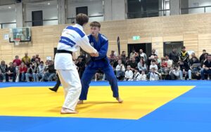 Maxim Weisser, r. holte den Siegpunkt